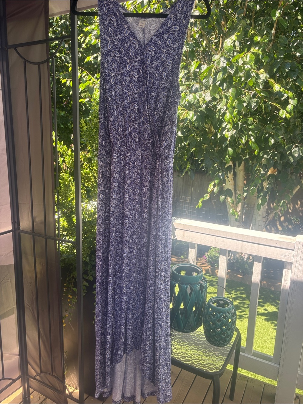 Old Navy Sleeveless Maxi Hi-Low Dress V-Neck All Over Patterned In Blue & White - Picture 1 of 3